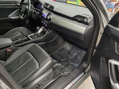Used 2024 Audi Q3 2.0T Premium w/ Convenience Package AWD/4WD image 29