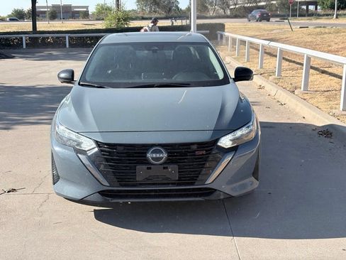 Used 2024 Nissan Sentra SR w/ SR Premium Package FWD image 2