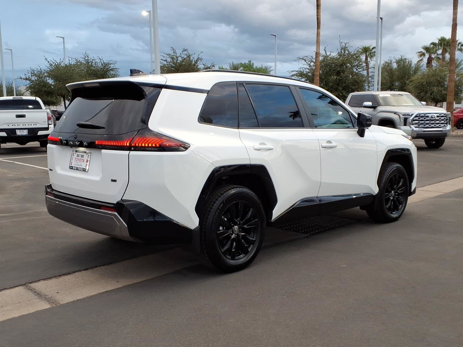 Used 2026 Toyota RAV4 SE w/ Convenience Package FWD image 4