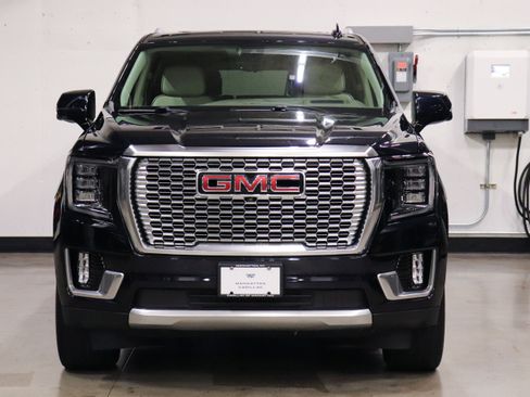 Used 2021 GMC Yukon XL Denali w/ Denali Ultimate Package image 8