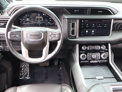 Used 2022 GMC Yukon Denali AWD/4WD image 17