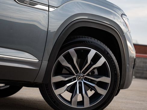 Certified 2022 Volkswagen Atlas SEL Premium AWD/4WD image 7
