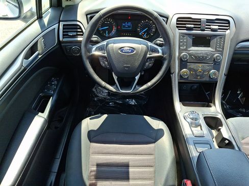 Used 2017 Ford Fusion S w/ Equipment Group 101A FWD image 11