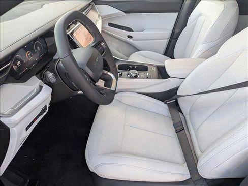 New 2026 Jeep Cherokee Laredo image 4