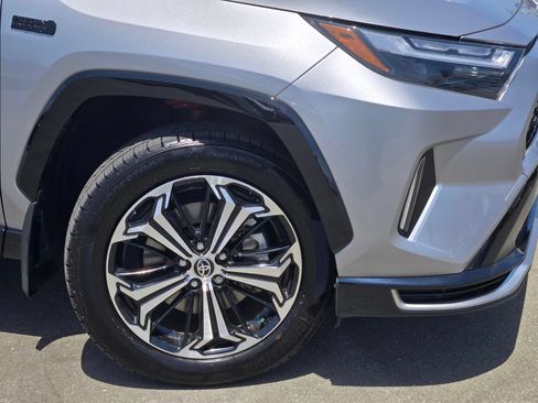 Used 2024 Toyota RAV4 XSE w/ Weather Package AWD/4WD image 9