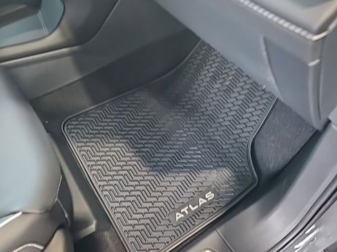 New 2026 Volkswagen Atlas Cross Sport SEL Premium R-Line image 14