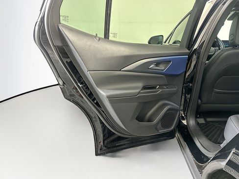 Used 2025 Chevrolet Equinox EV LT FWD image 27