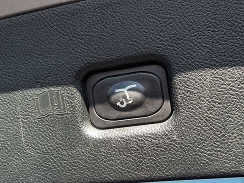Certified 2023 Lincoln Nautilus Reserve AWD/4WD image 29