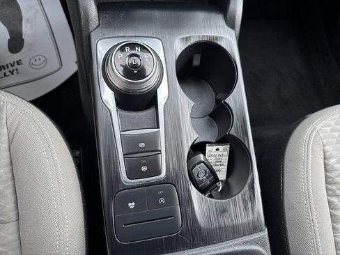Used 2022 Ford Escape SE w/ Cold Weather Package image 20