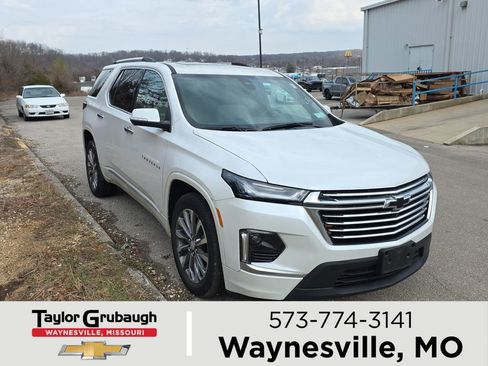 Used 2023 Chevrolet Traverse Premier image 1