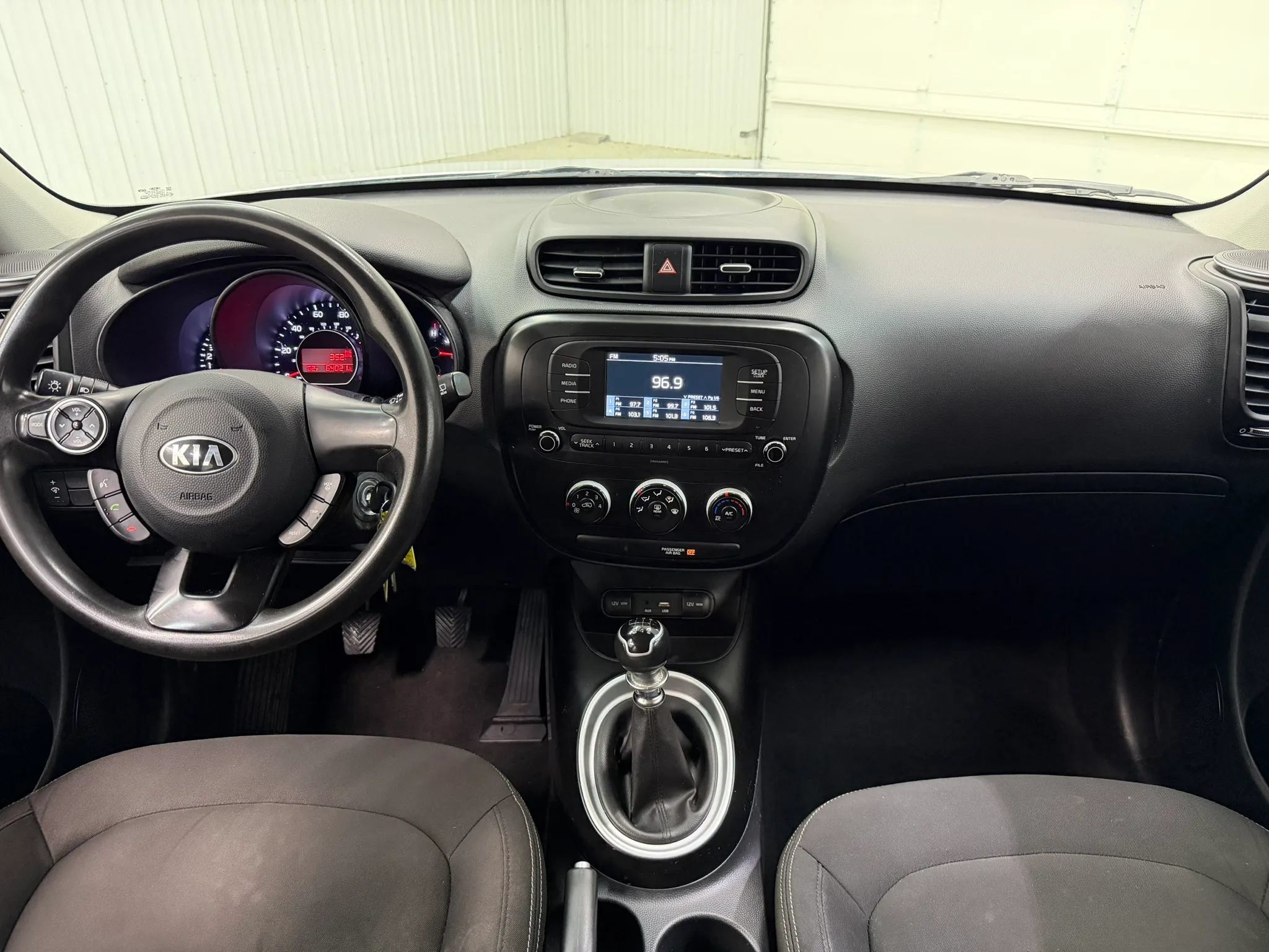 Used 2018 Kia Soul FWD image 13