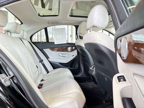 Used 2017 Mercedes-Benz C 300 C 300 4MATIC Sedan 4D image 22
