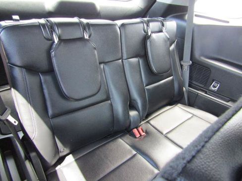 Used 2024 Ford Explorer Limited w/ Limited Technology Package AWD/4WD image 17