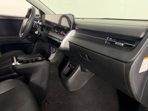 Used 2025 Hyundai Ioniq 5 SEL RWD image 32