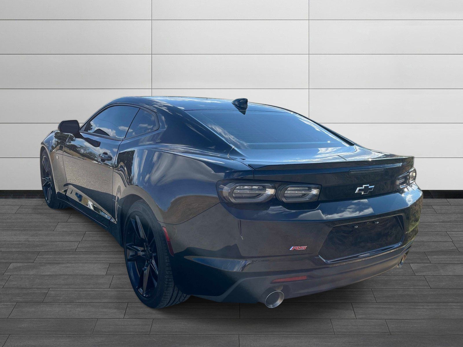Used 2021 Chevrolet Camaro LT w/ RS Package RWD image 5