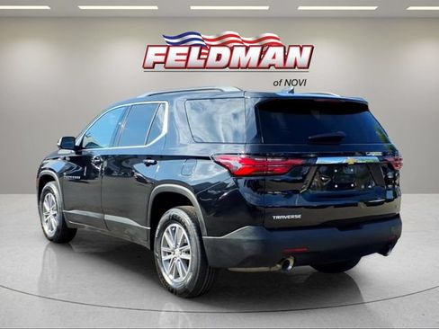 Used 2023 Chevrolet Traverse LT FWD image 3
