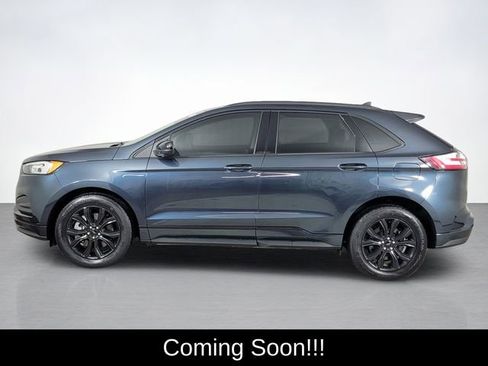 Used 2023 Ford Edge SE w/ Black Appearance Package image 6