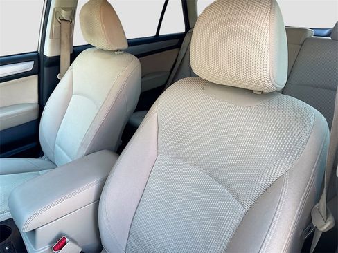 Used 2018 Subaru Outback 2.5i Premium image 20