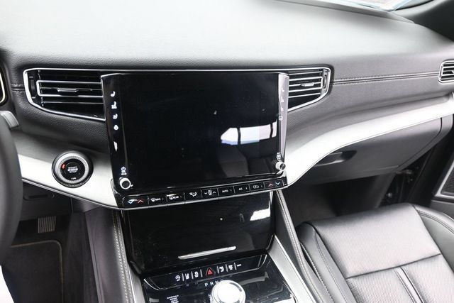 Used 2025 Jeep Wagoneer 4WD image 23