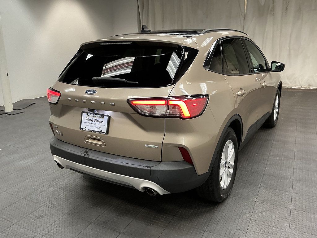 Used 2020 Ford Escape SE FWD image 5