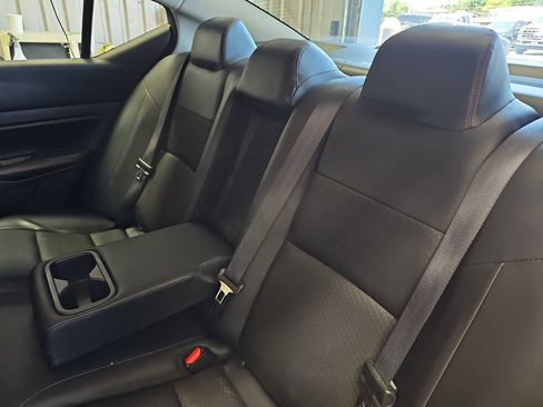 Used 2024 Nissan Altima 2.5 SR FWD image 13