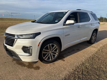 Used 2023 Chevrolet Traverse High Country