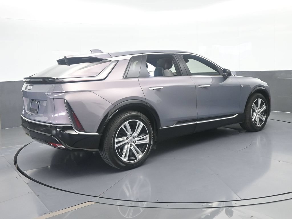 Used 2024 Cadillac Lyriq Tech RWD image 6