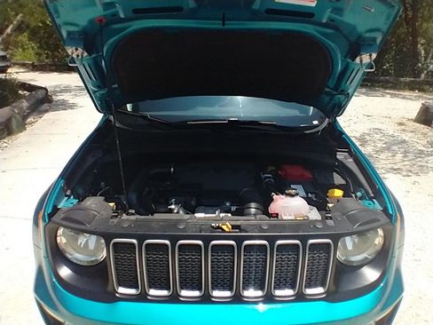 Used 2022 Jeep Renegade Latitude w/ Convenience Group image 20