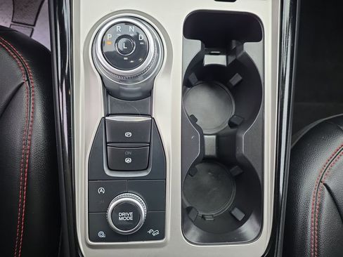 Used 2024 Ford Explorer ST-Line w/ Class IV Trailer Tow Package image 28