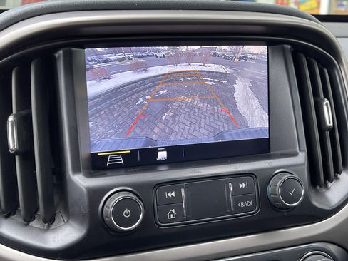 Used 2022 Chevrolet Colorado Z71 w/ Safety Package image 26