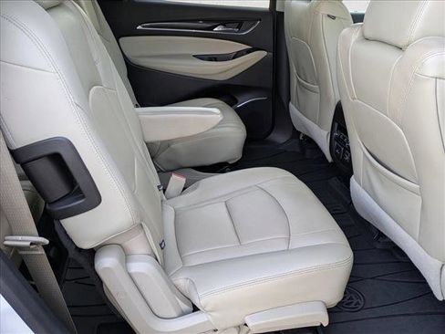 Used 2020 Buick Enclave Essence w/ Sound and Sites Package image 18