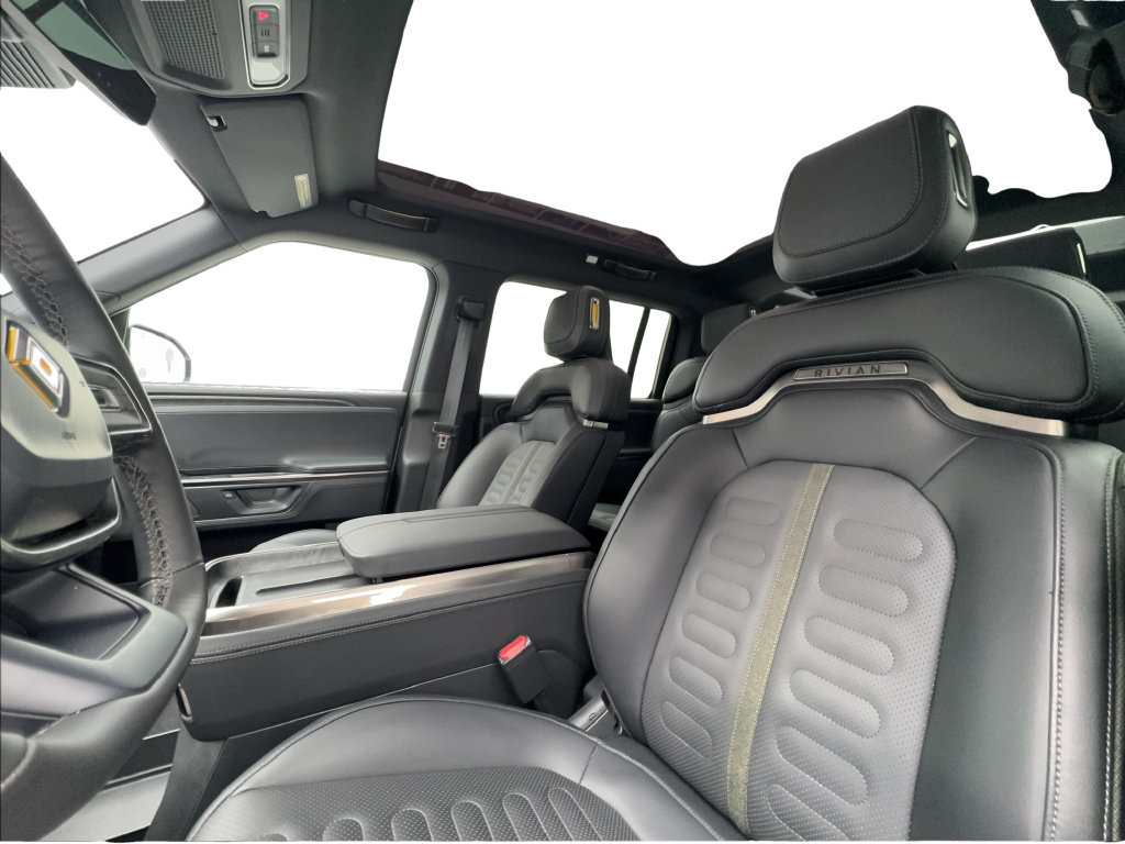 Used 2026 Rivian R1S Adventure Dual AWD/4WD image 20