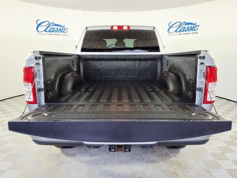 Used 2024 RAM 2500 Big Horn w/ Sport Appearance Package AWD/4WD image 5