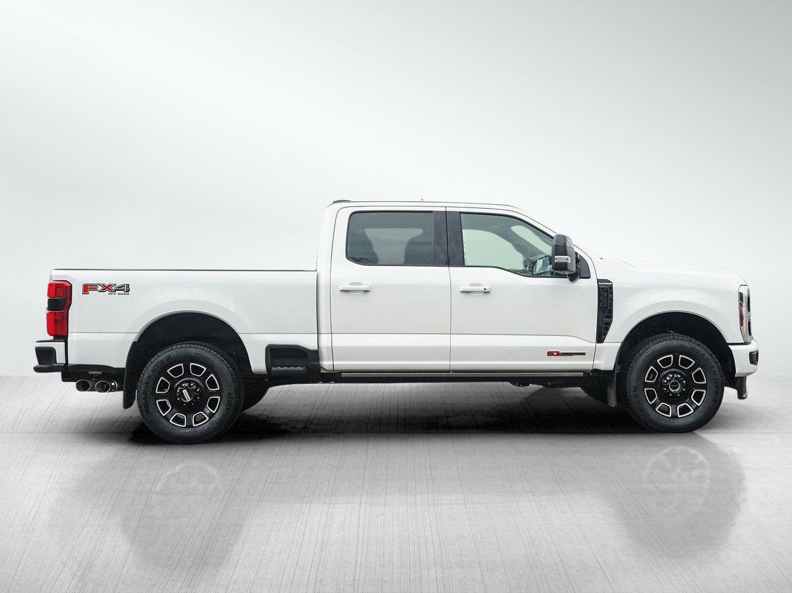 Used 2025 Ford F350 Platinum AWD/4WD image 6
