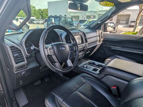 Used 2020 Ford Expedition XLT w/ Equipment Group 202A RWD image 10