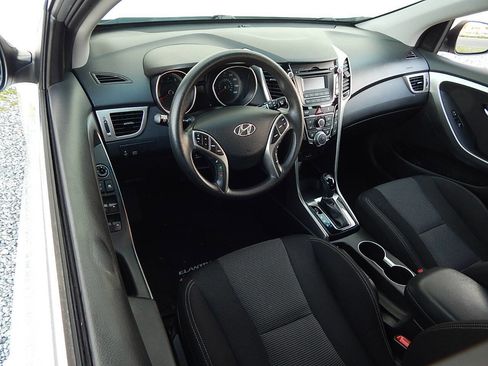 Used 2013 Hyundai Elantra GT image 12