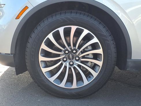 Used 2020 Lincoln Aviator Reserve image 23