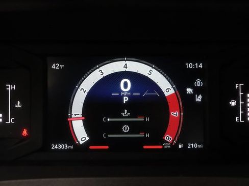 Used 2024 Toyota Tacoma SR RWD image 15