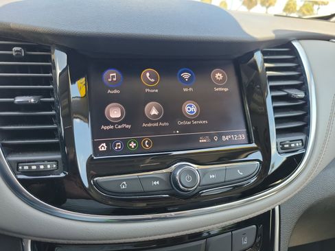 Used 2020 Chevrolet Trax Premier FWD image 21