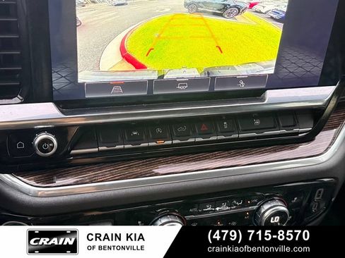Used 2025 GMC Sierra 1500 Elevation w/ Preferred Package AWD/4WD image 17