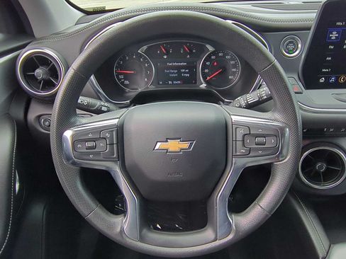 Used 2025 Chevrolet Blazer LT FWD image 14