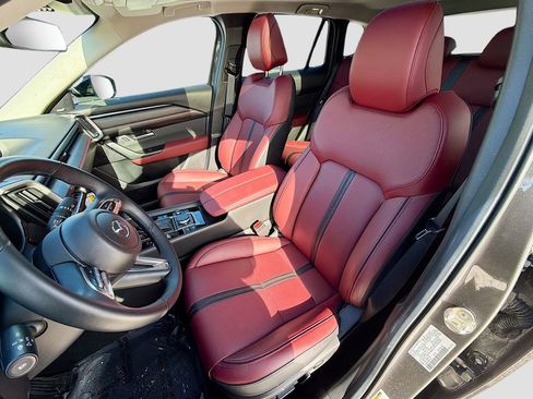 Used 2025 MAZDA CX-50 AWD 2.5 Hybrid w/ Premium Pkg image 23