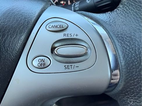 Used 2018 Nissan Murano SV AWD/4WD image 22