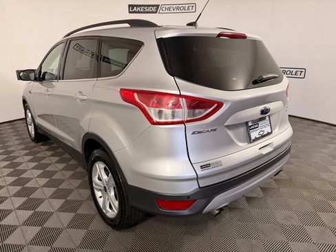 Used 2016 Ford Escape SE w/ Equipment Group 201A AWD/4WD image 4