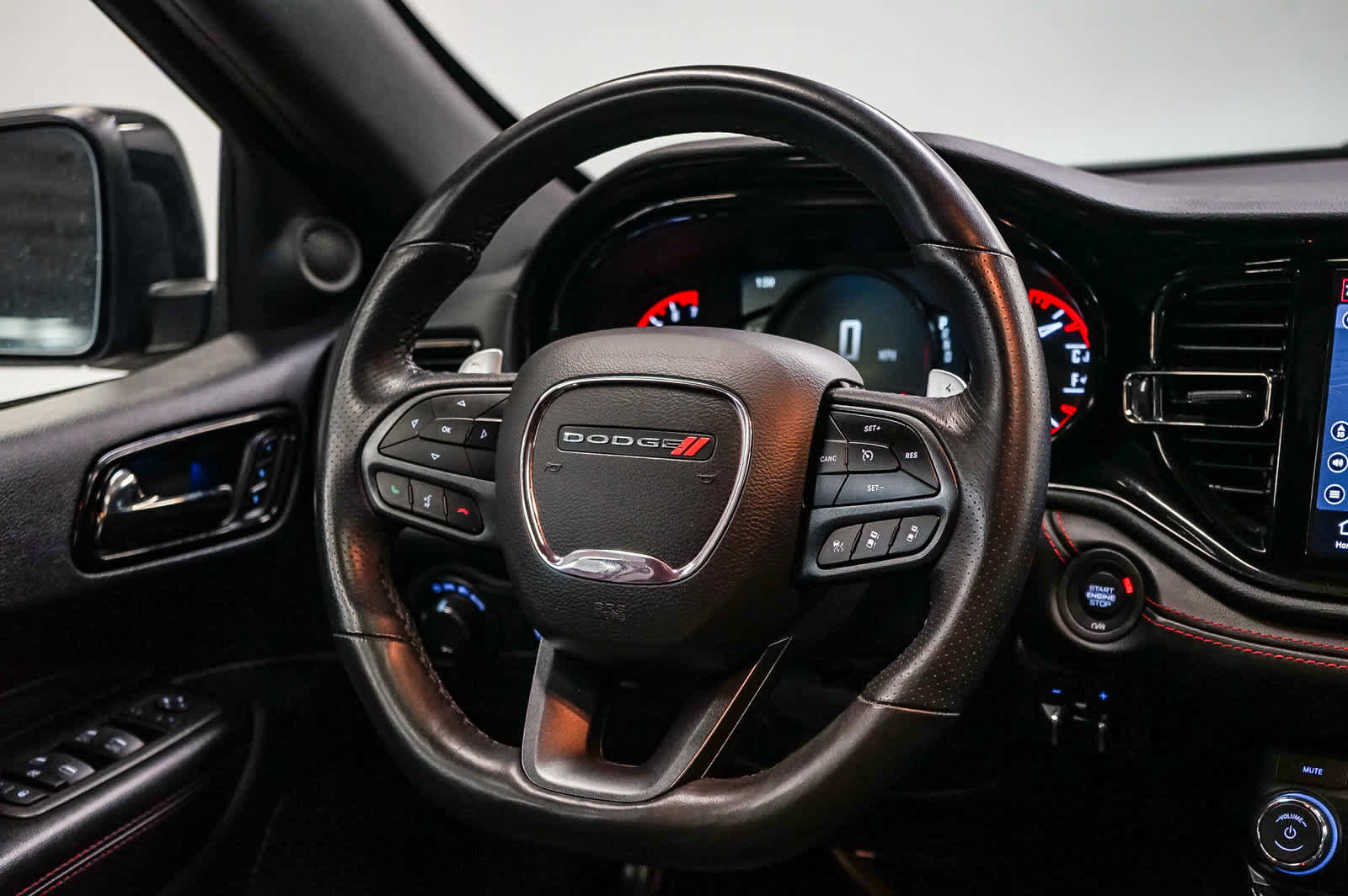Used 2025 Dodge Durango GT AWD/4WD image 16