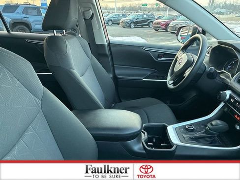 Certified 2025 Toyota RAV4 XLE image 21