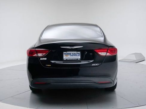 Used 2016 Chrysler 200 LX FWD image 5