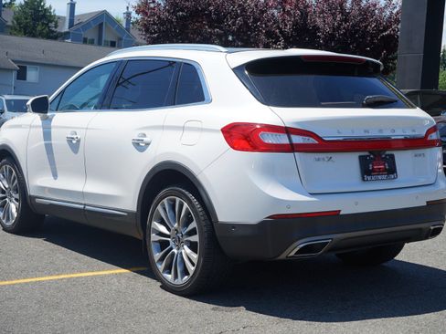 Used 2016 Lincoln MKX Reserve w/ Luxury Package AWD/4WD image 3
