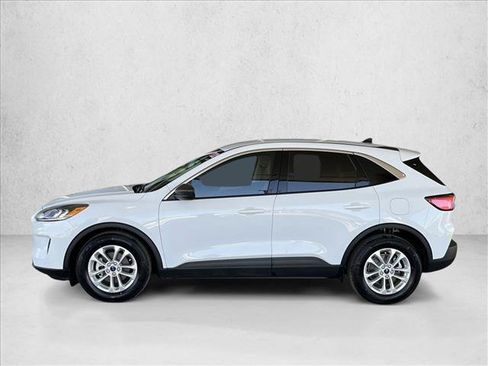 Used 2022 Ford Escape SE w/ Convenience Package FWD image 2