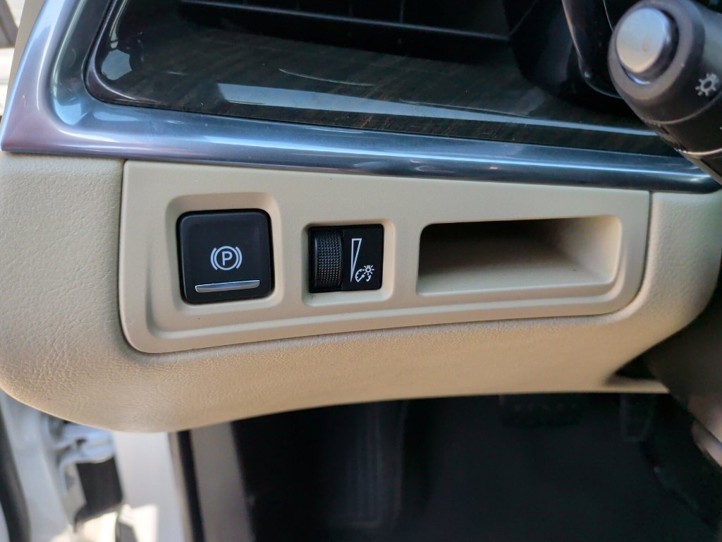 Used 2019 Cadillac XT5 FWD image 15